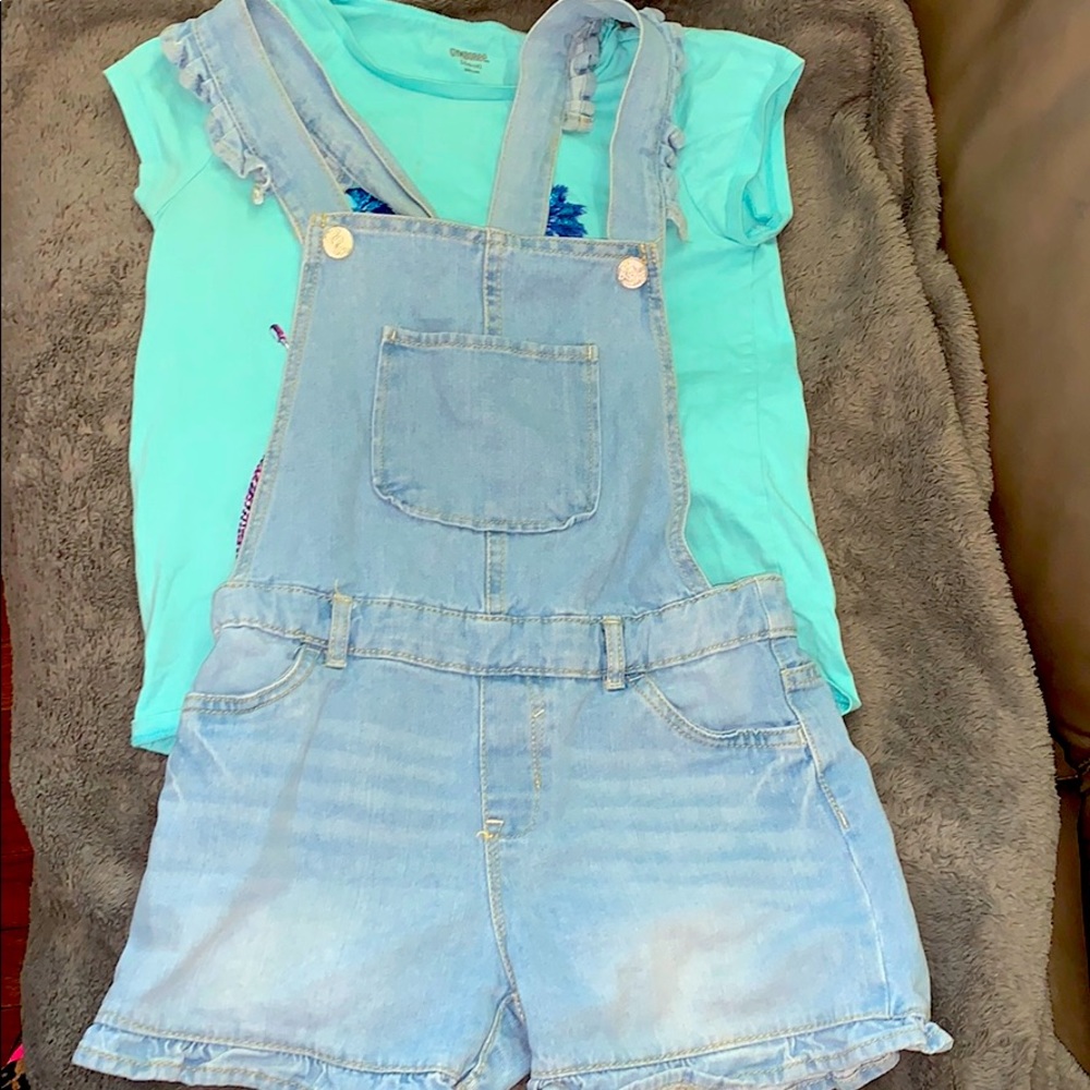 Girl overall size 12-13 from Terranova